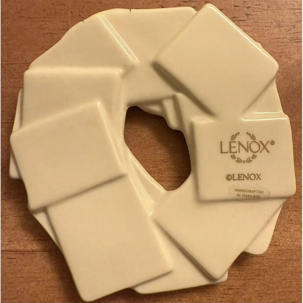 LENOX 2007 WREATH CHRISTMAS ORNAMENT 